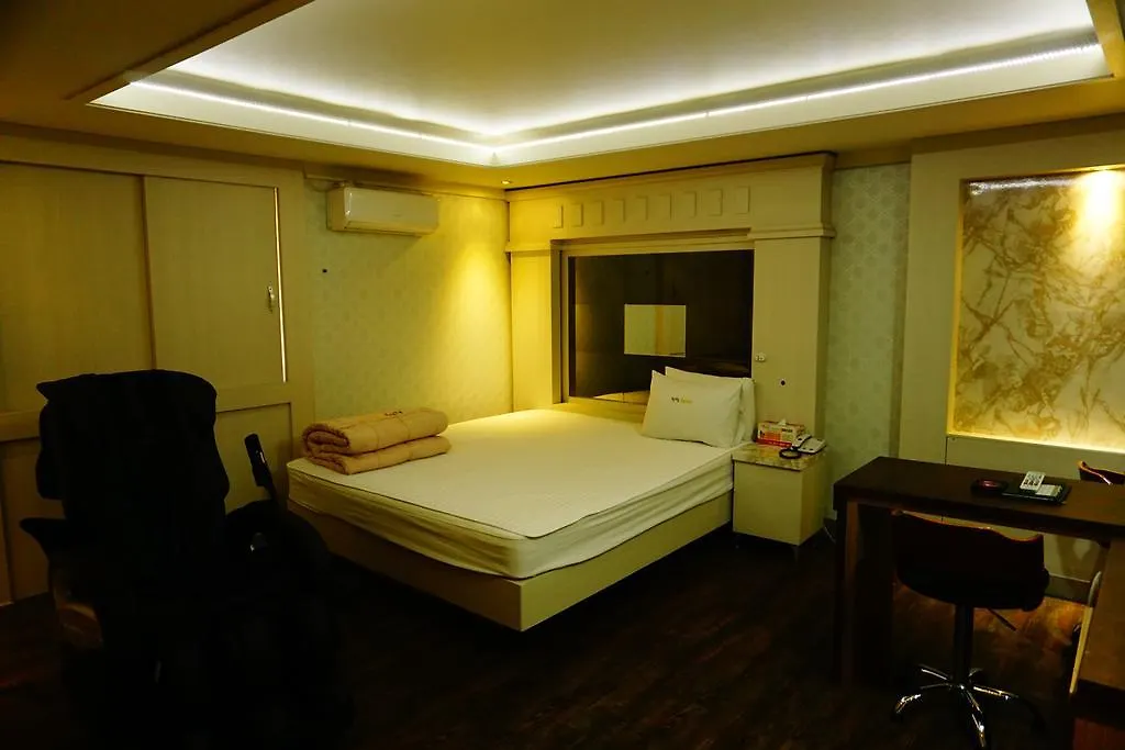 Motel 1Night 2Days Hotel Busan