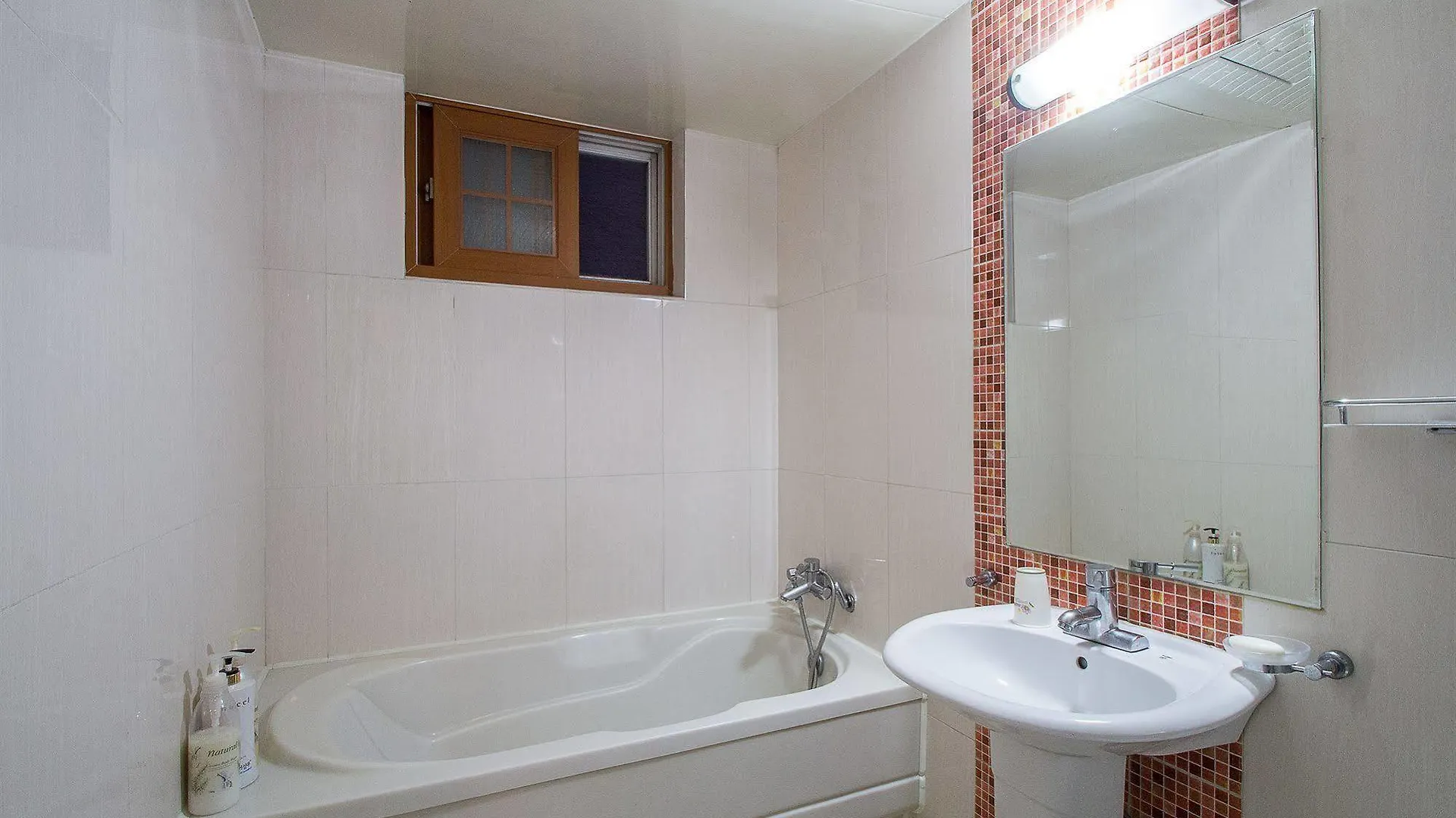 1Night 2Days Hotel Busan 2*,  South Korea